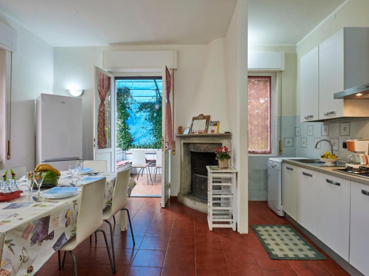 Holiday Home Villa Giulia By Interhome Дервио Екстериор снимка